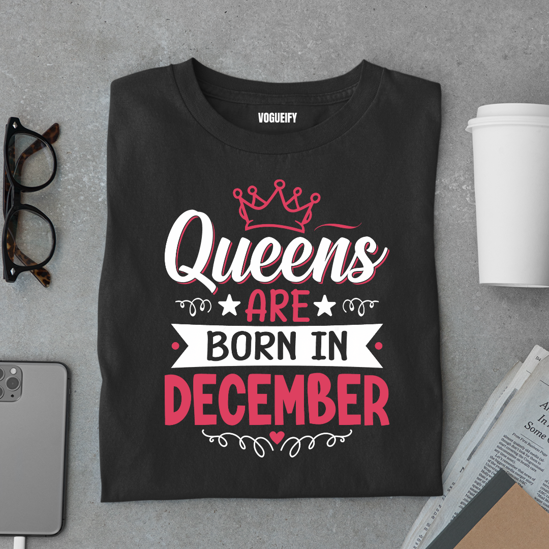 Queens in December Tee