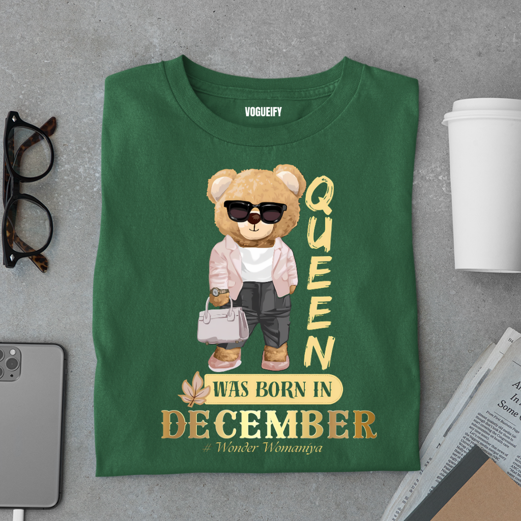 Queen Born in Dec Tee